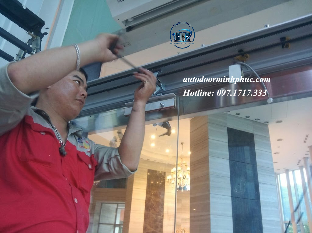 sửa cửa tự động