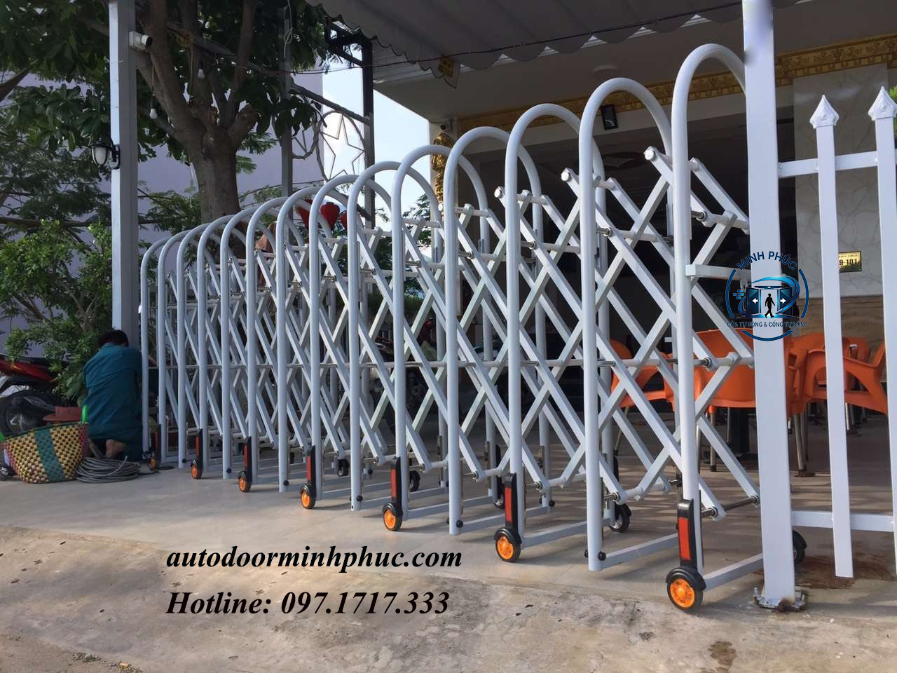 cổng xếp tự động