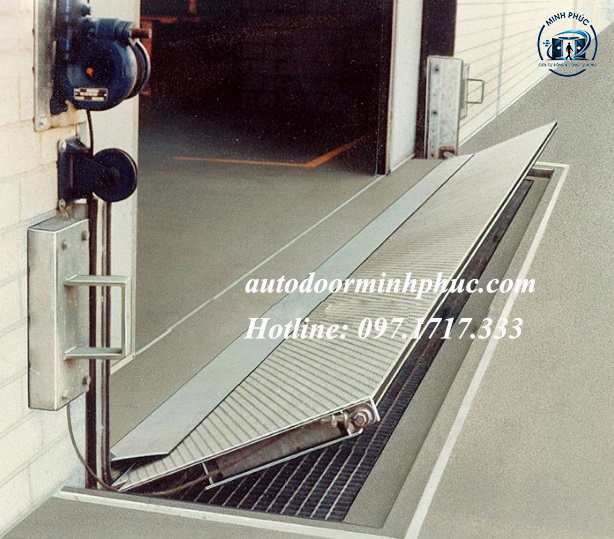 cửa chống ngập