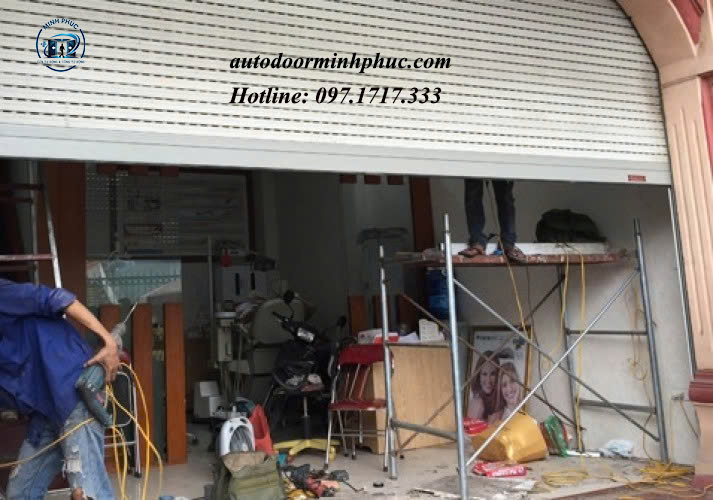 cửa cuốn tự động