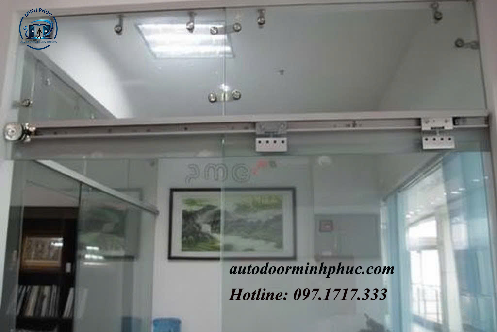 cửa trượt bán tự động