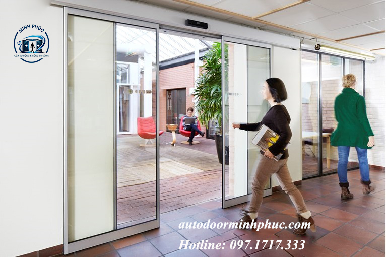 cửa tự động bệnh viện